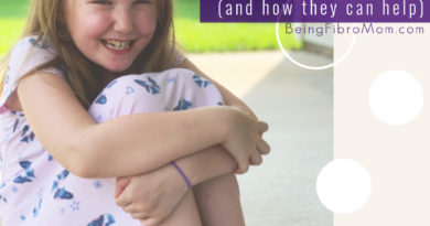 Fibromyalgia and Kids: how to tell them about your condition (and how they can help) #fibroparenting #beingfibromom #fibromyalgia